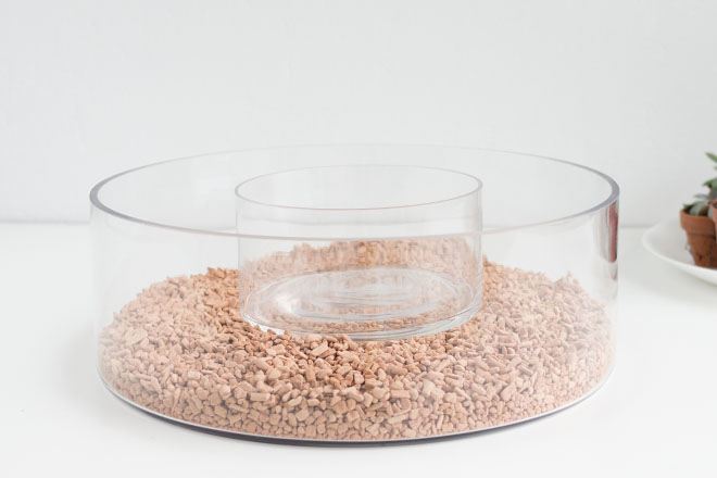 Adventskranz selber machen, Glasschalen mit Substrat füllen