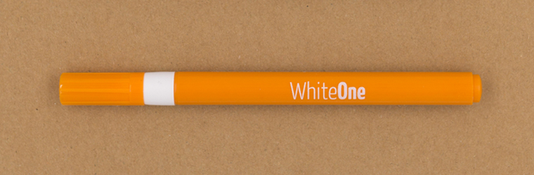 Lettering Stifte Guide mit unterschiedlichen weißen Stiften, neuland WhiteOne, 1 mm