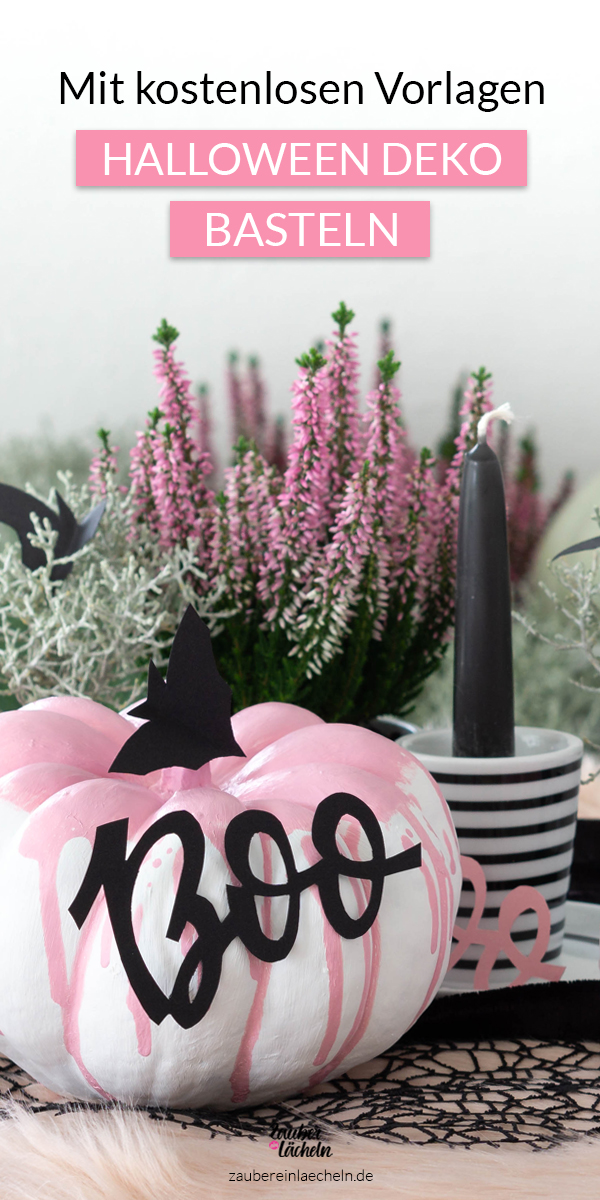 Zauberhafte Idee für Halloween: Pink Halloween Deko bastlen mit Kürbissen, Acrylfarbe und Tonzeichenpapier. Die Anleitung gibt es Schritt für Schritt auf im Magazin. Plus kostenlose Vorlage für den Schriftzug Boo und Fledermäuse zum Ausschneiden. 